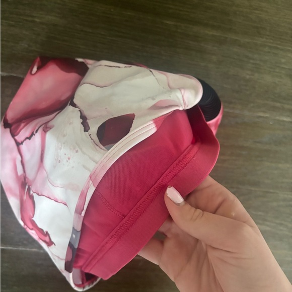 Under Armour Pink and White Marble Sports Bra - Picture 4 of 4